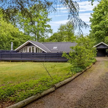 Nyaraló Mila - 30km From The Sea By Interhome *