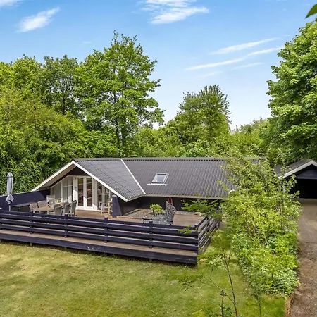 Mila - 30km From The Sea By Interhome Nyaraló *